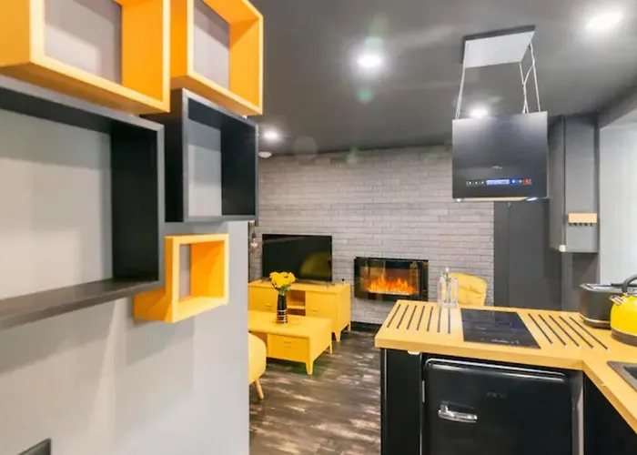 Black&y'hello T2 : Wifi/parking/ 5' Centre-ville