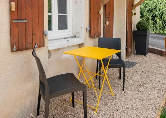 Apartamento Black&y'hello T2 : Wifi/parking/ 5' Centre-ville